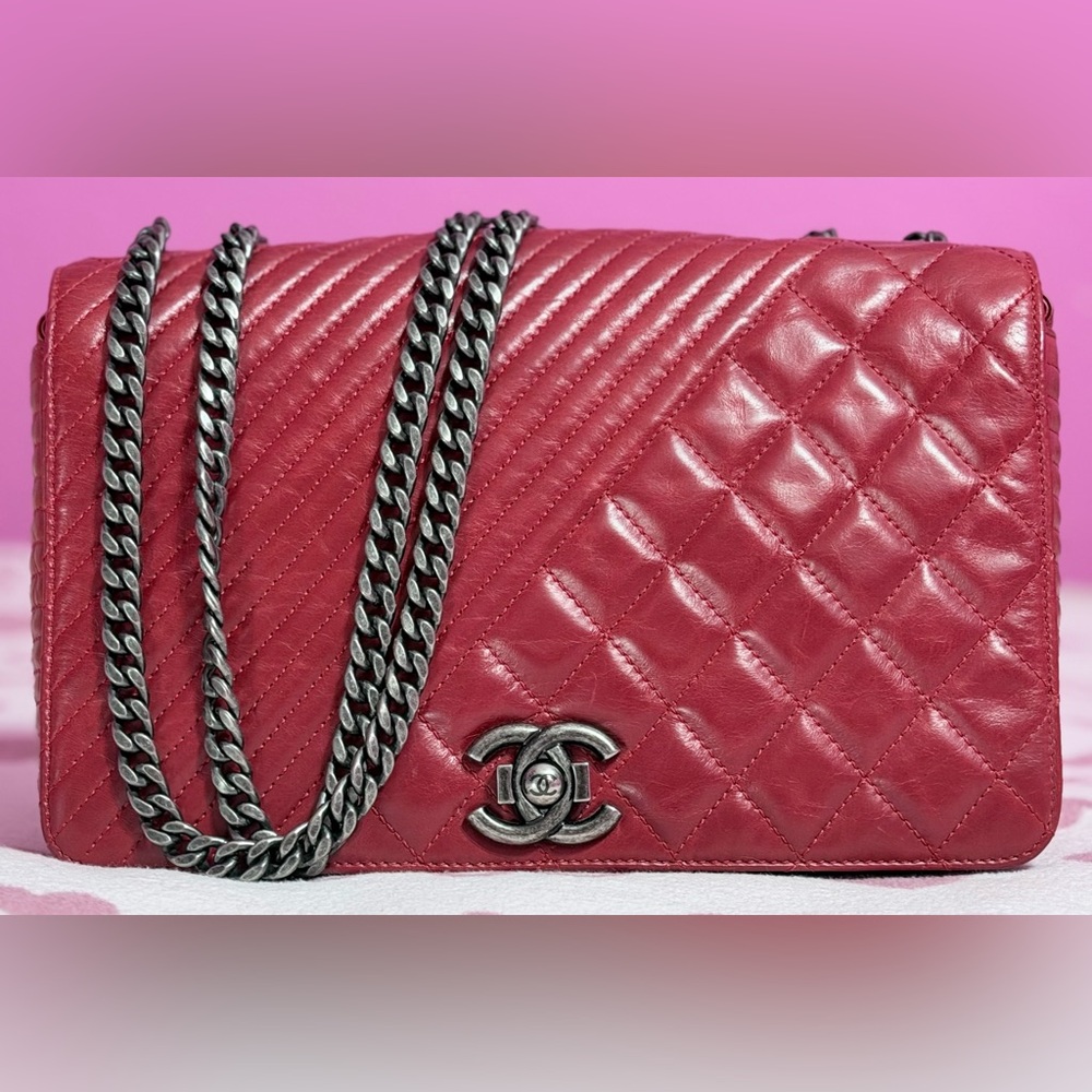 Authentic Red Chanel Quilted Leather Flap Shoulder Bag - Made in Italy